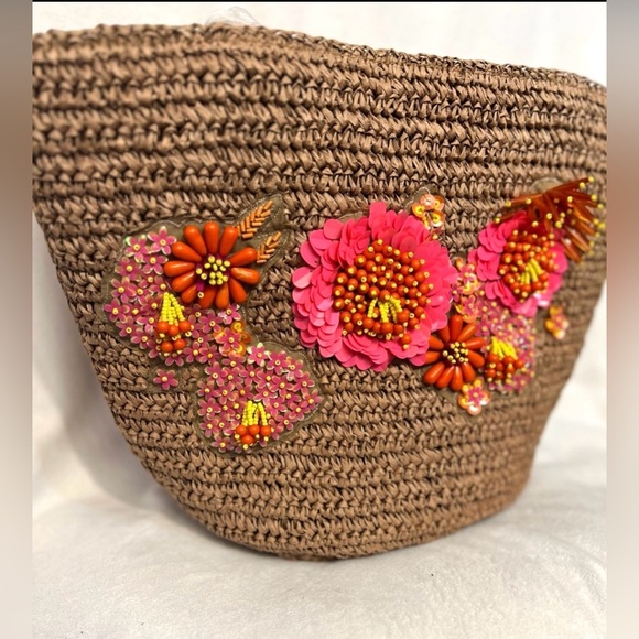 💛🩷 Viral Made In India-Handcrafted
floral beaded woven Tote bag 💛🩷NWT - Picture 10 of 11